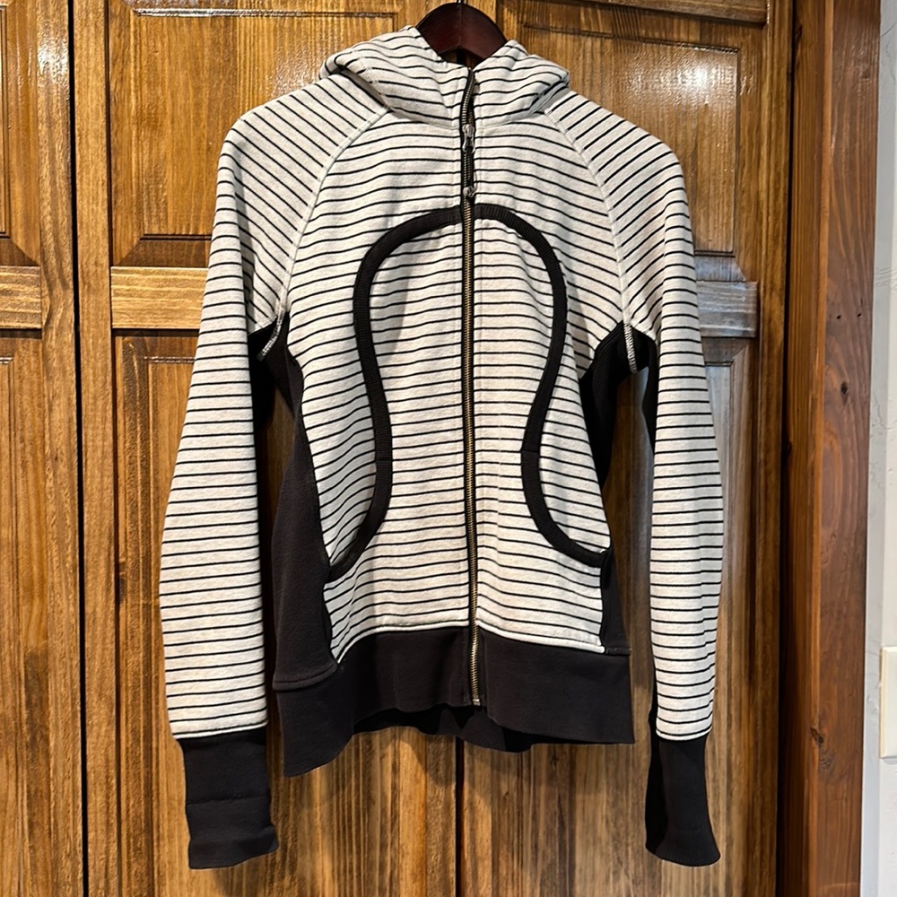 Lululemon Scuba Hoodie Black & White Zip Up Hoodie Wo… Gem